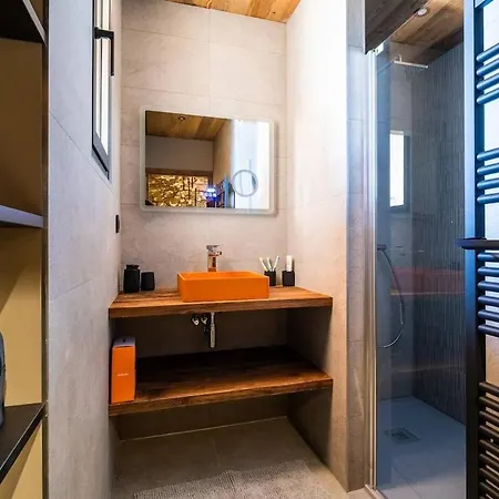 Premiere Loge 12 Pers Vue Dominante Chalet Les Deux Alpes